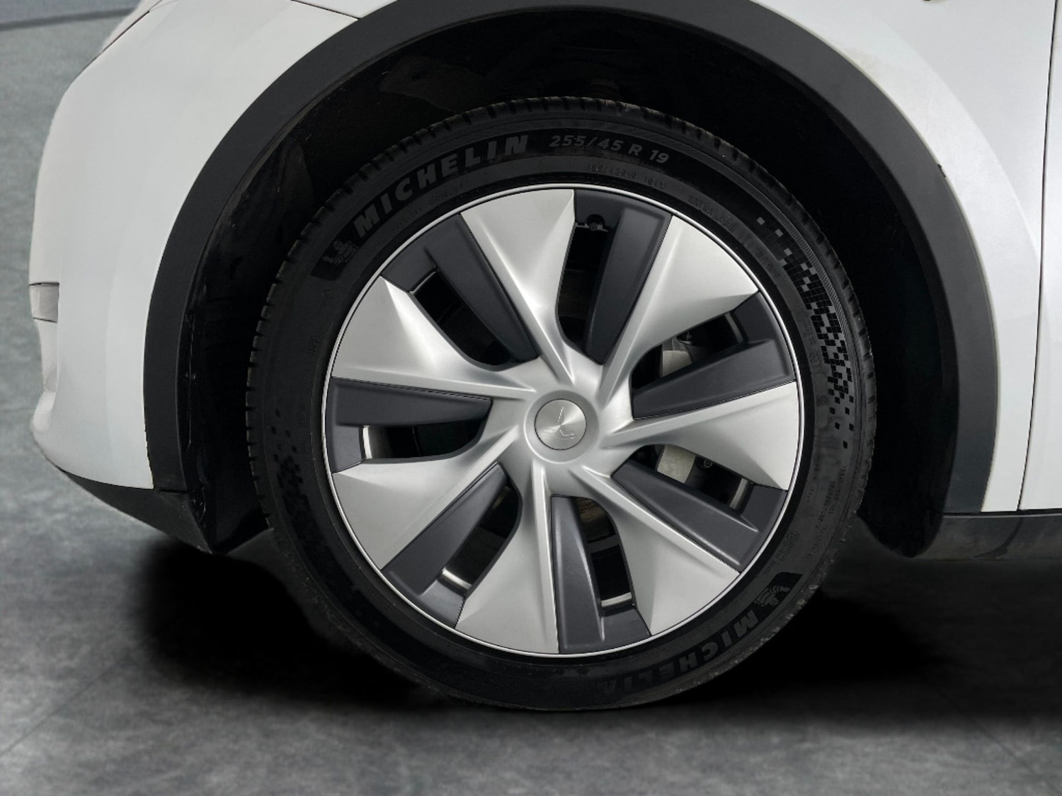 Used Tesla Model Y 2022 for sale - 77095522: Photo 32