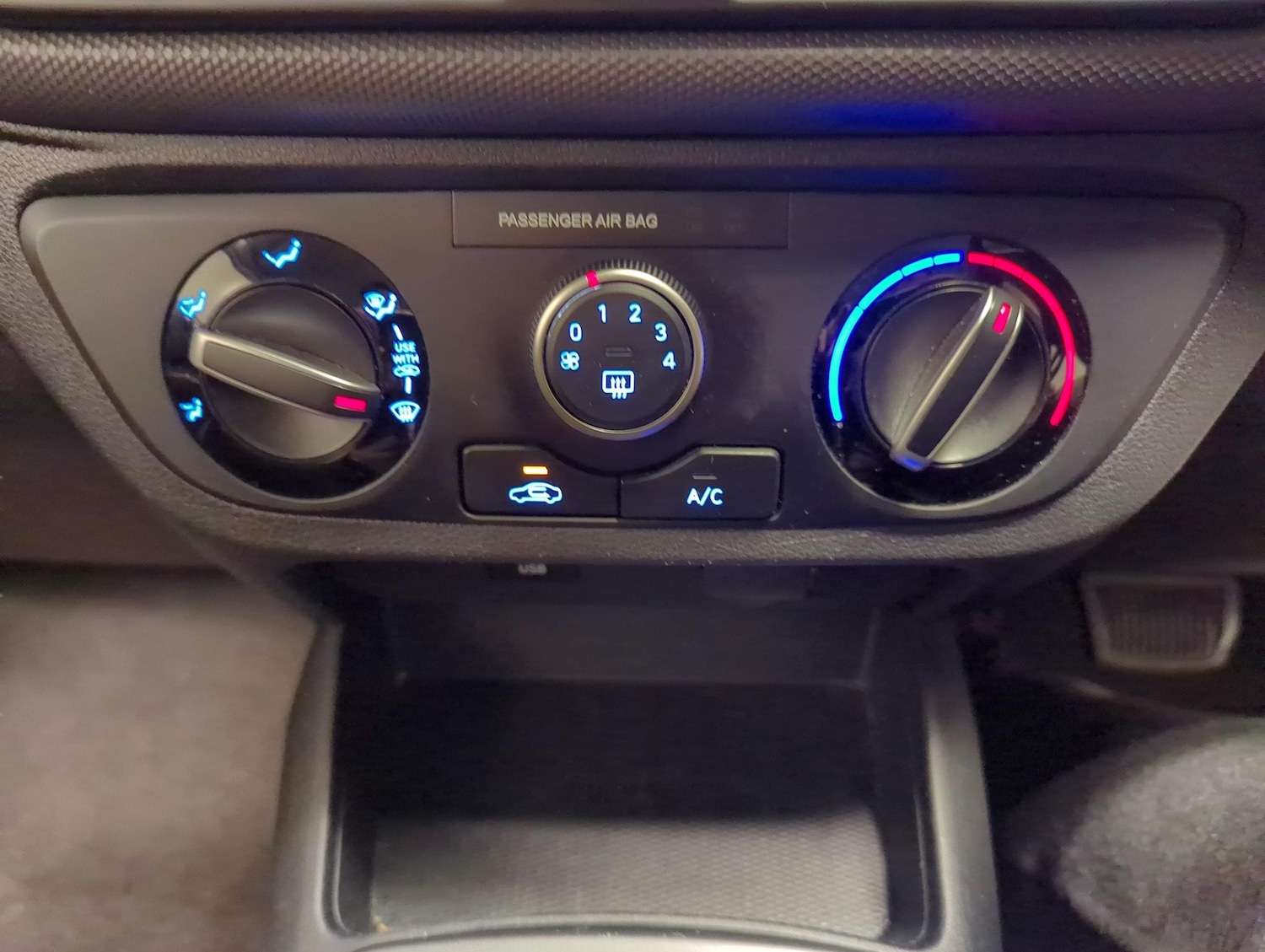 Used Hyundai i10 2023 for sale - 77475378: Photo 19