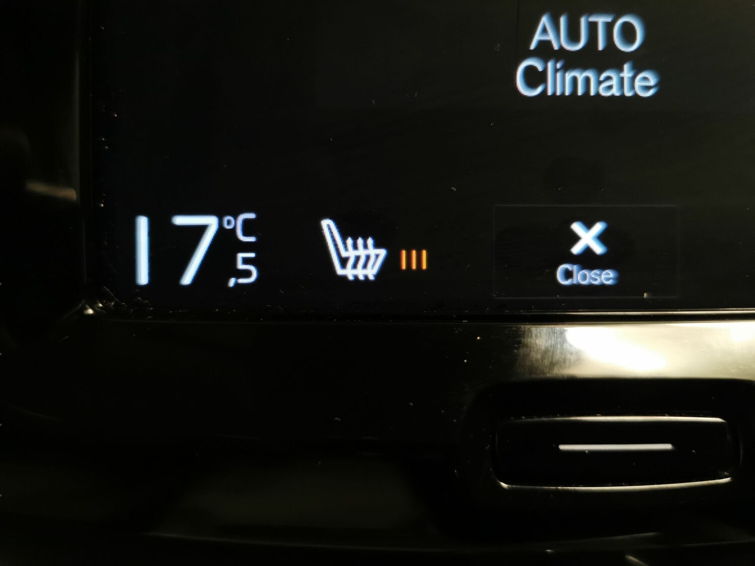 Used Volvo XC60 2020 for sale - 77842042: Photo 17