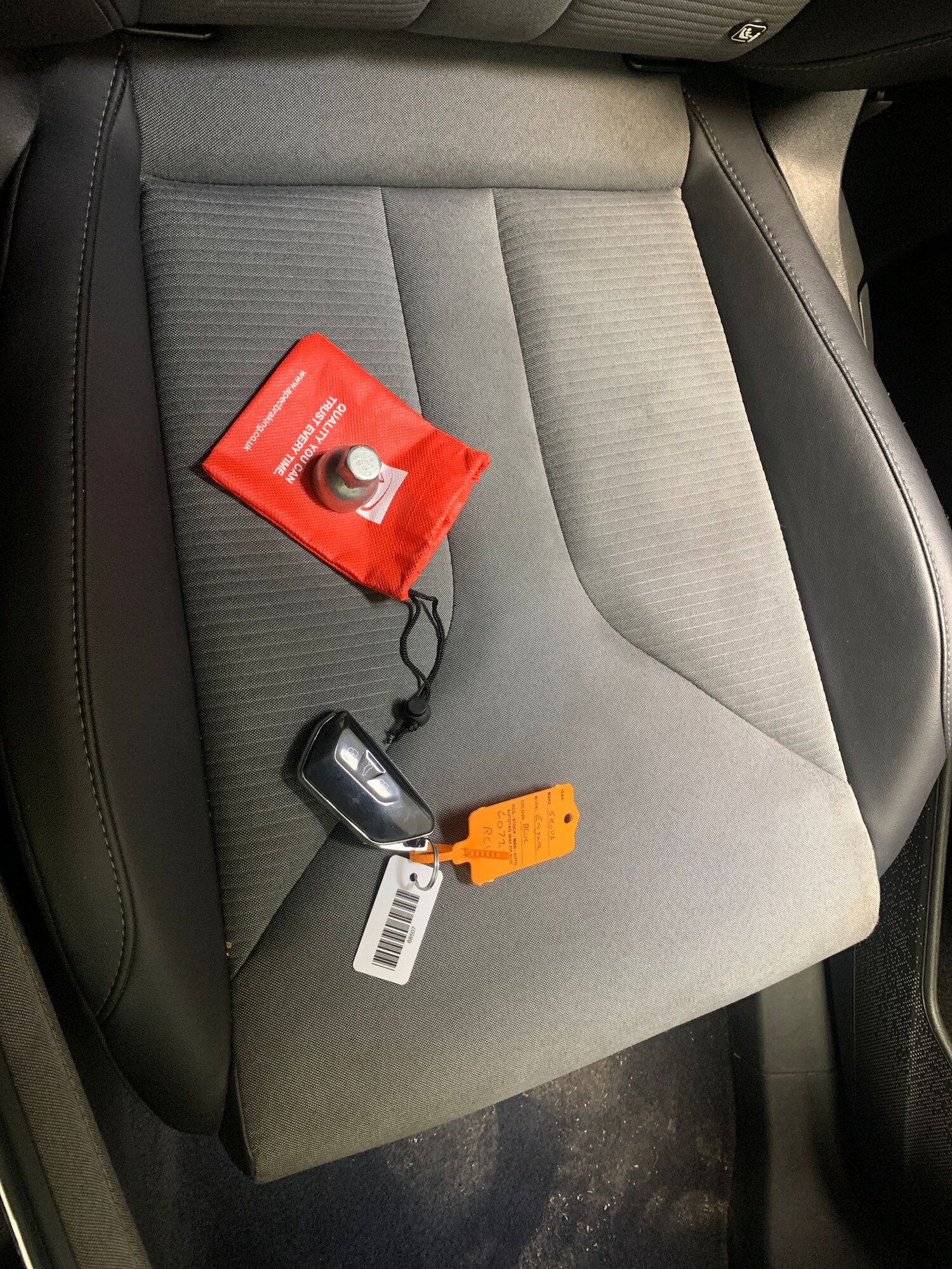 Used Skoda Enyaq 2023 for sale - 77743338: Photo 27