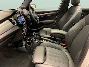 Used MINI Hatch 2023 for sale - 79117956: Photo