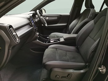 Used Volvo XC40 2022 for sale - 77505478: Photo