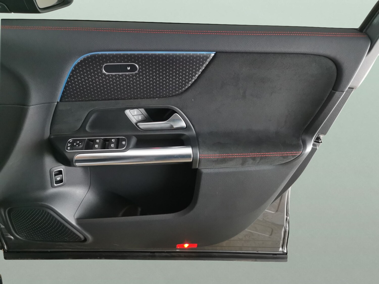 Used Mercedes-Benz EQA for sale - 77789952: Photo 32