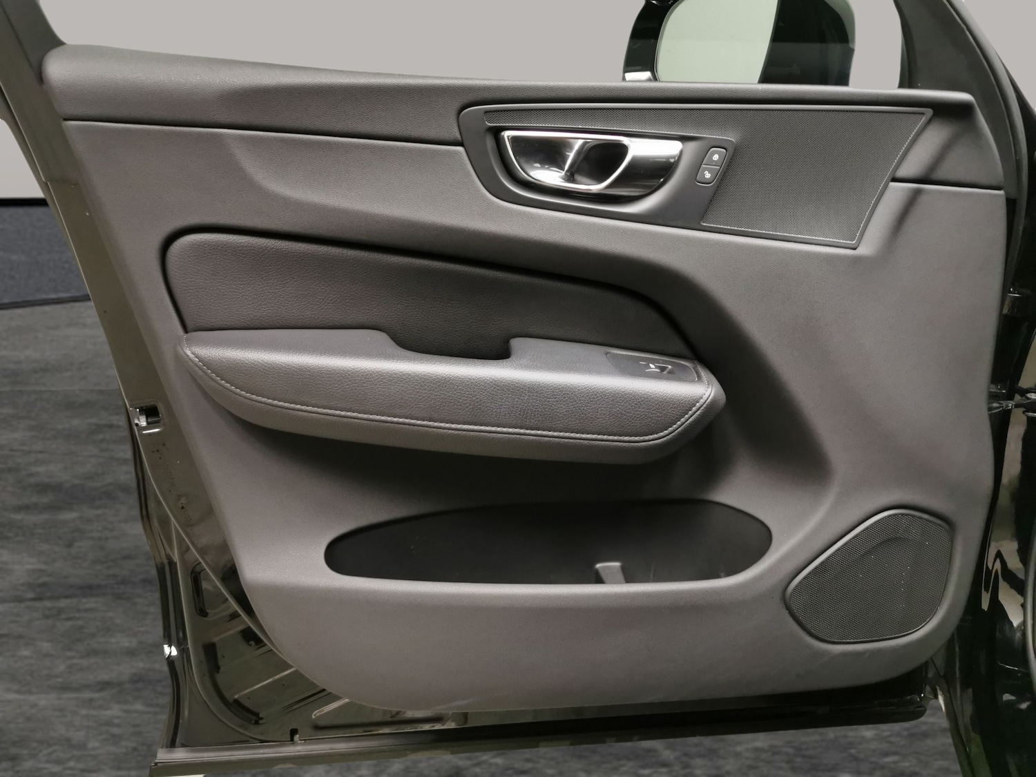 Used Volvo XC60 2018 for sale - 78132549: Photo 25