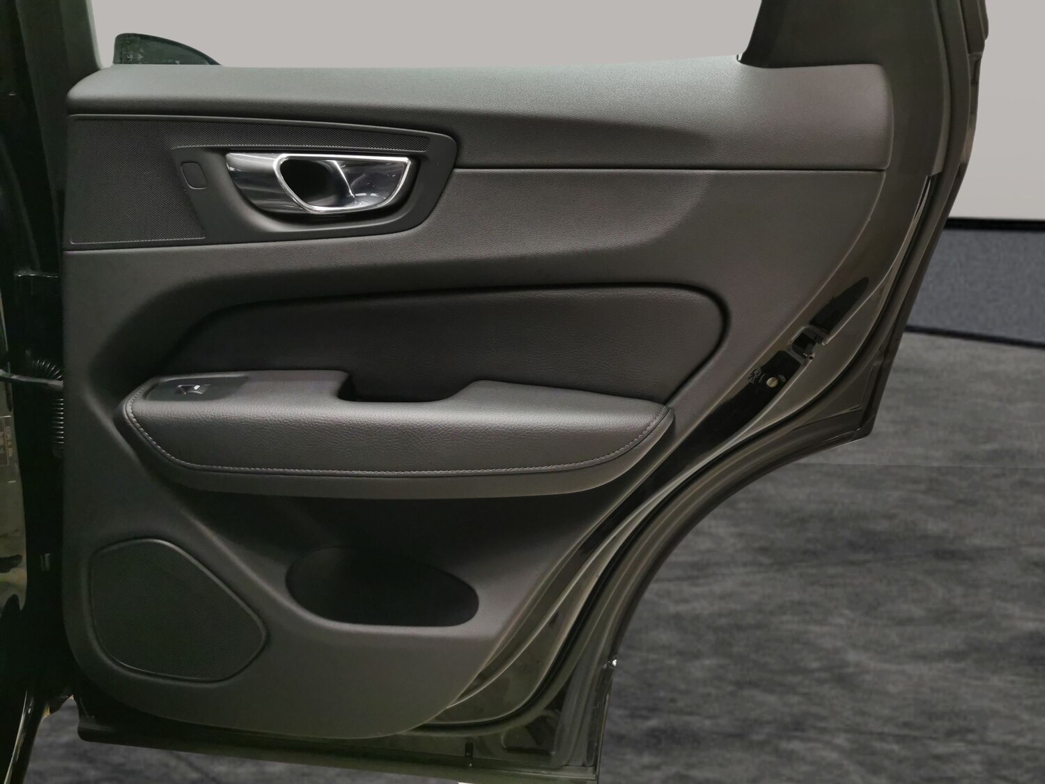 Used Volvo XC60 2018 for sale - 78132549: Photo 27