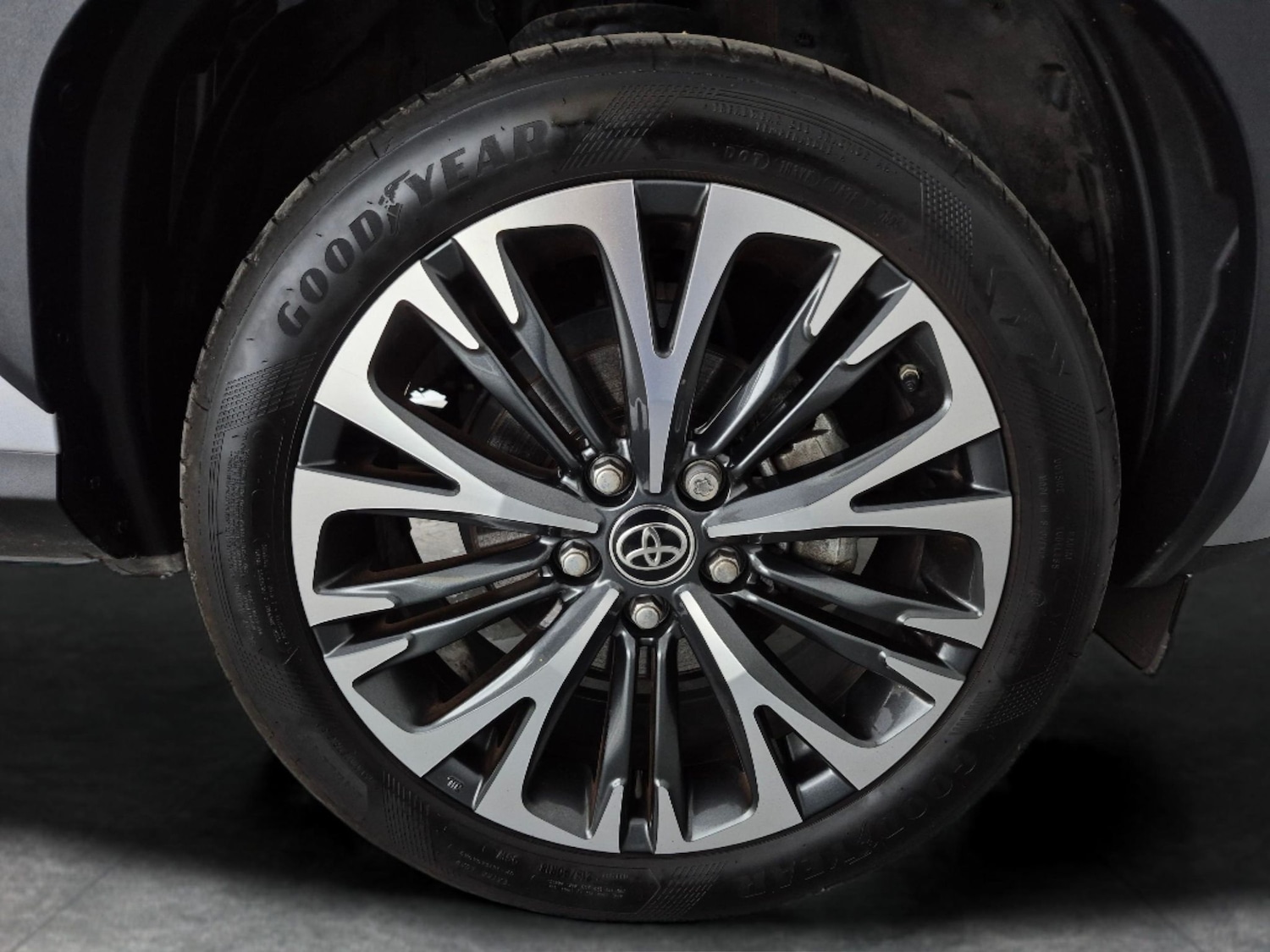 Used Toyota Yaris Cross 2023 for sale - 77981256: Photo 25