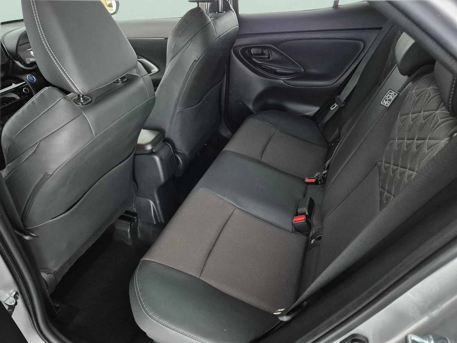 Used Toyota Yaris Cross 2023 for sale - 77981256: Photo 27