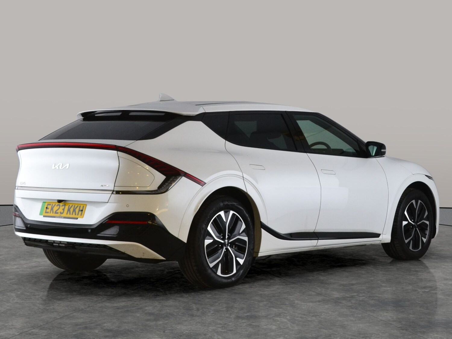 Used Kia EV6 2023 for sale - 77472241: Photo 10