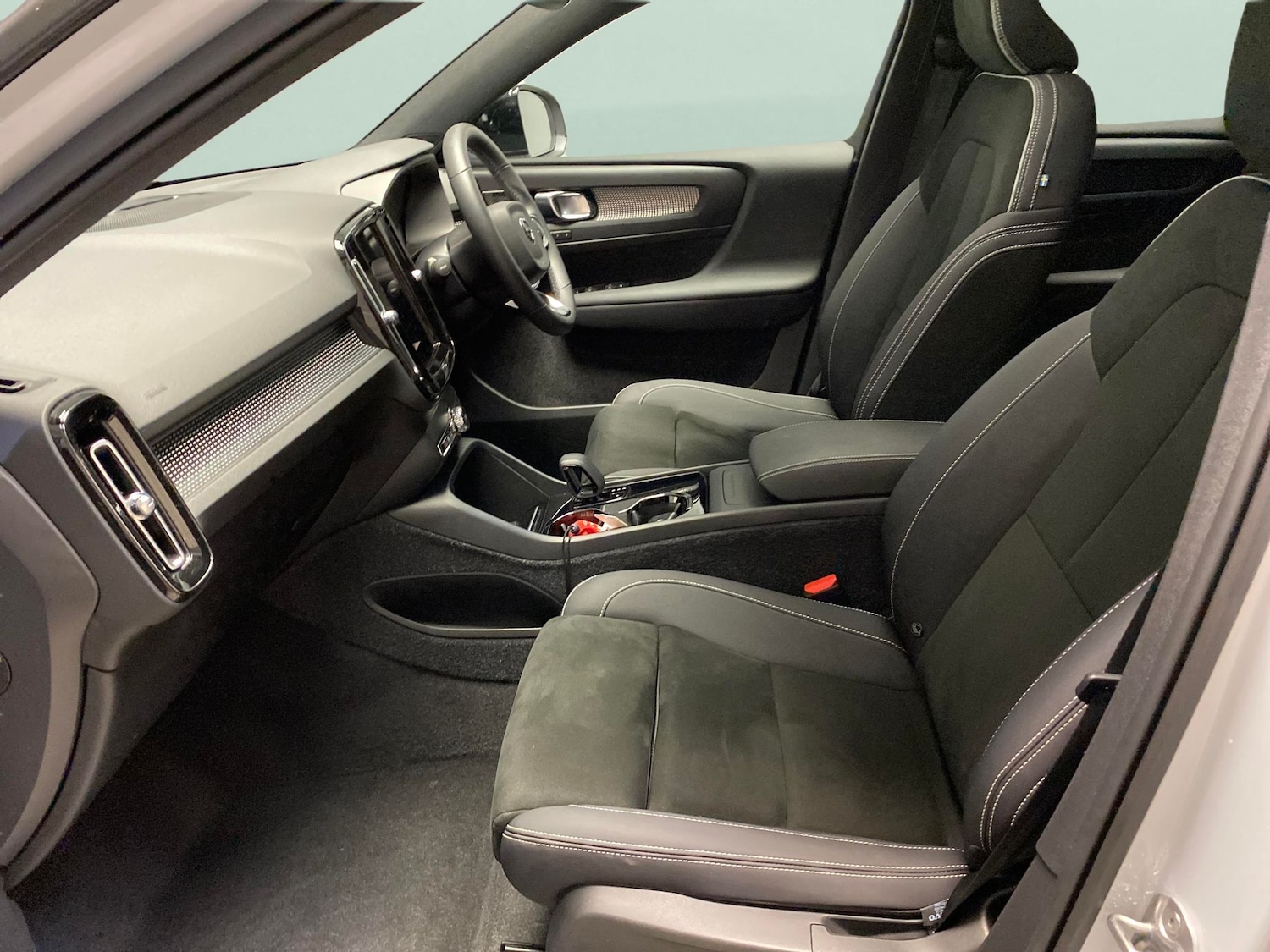 Used Volvo XC40 2022 for sale - 77802907: Photo 4