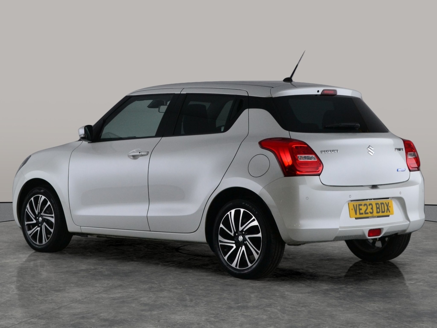 Used Suzuki Swift 2023 for sale - 78207330: Photo 7