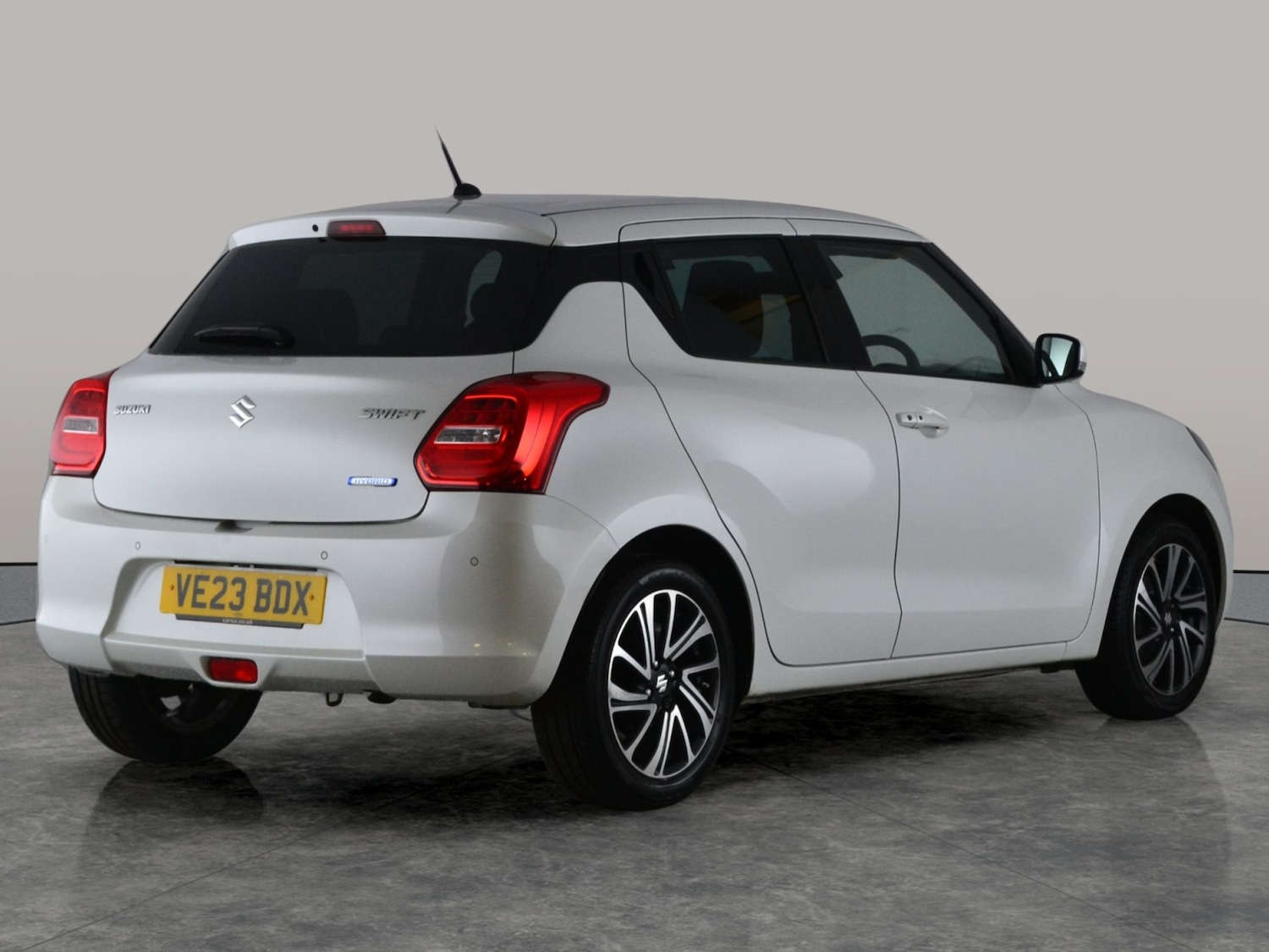 Used Suzuki Swift 2023 for sale - 78207330: Photo 9