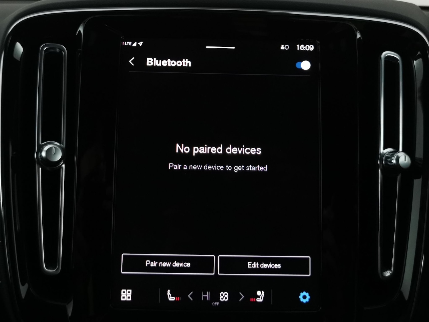 Used Volvo XC40 for sale - 76725370: Photo 19