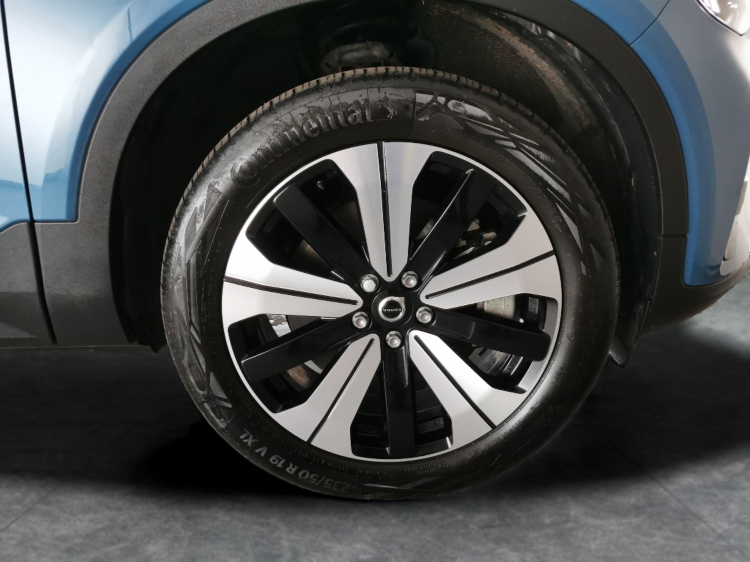 Used Volvo XC40 for sale - 76725370: Photo 28