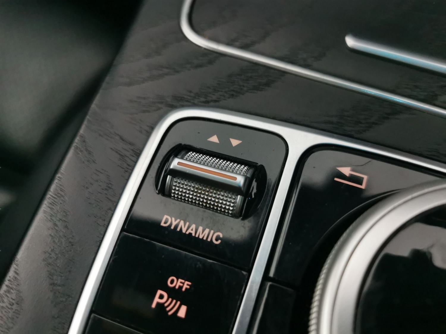 Used Mercedes-Benz GLC 2019 for sale - 77234360: Photo 19