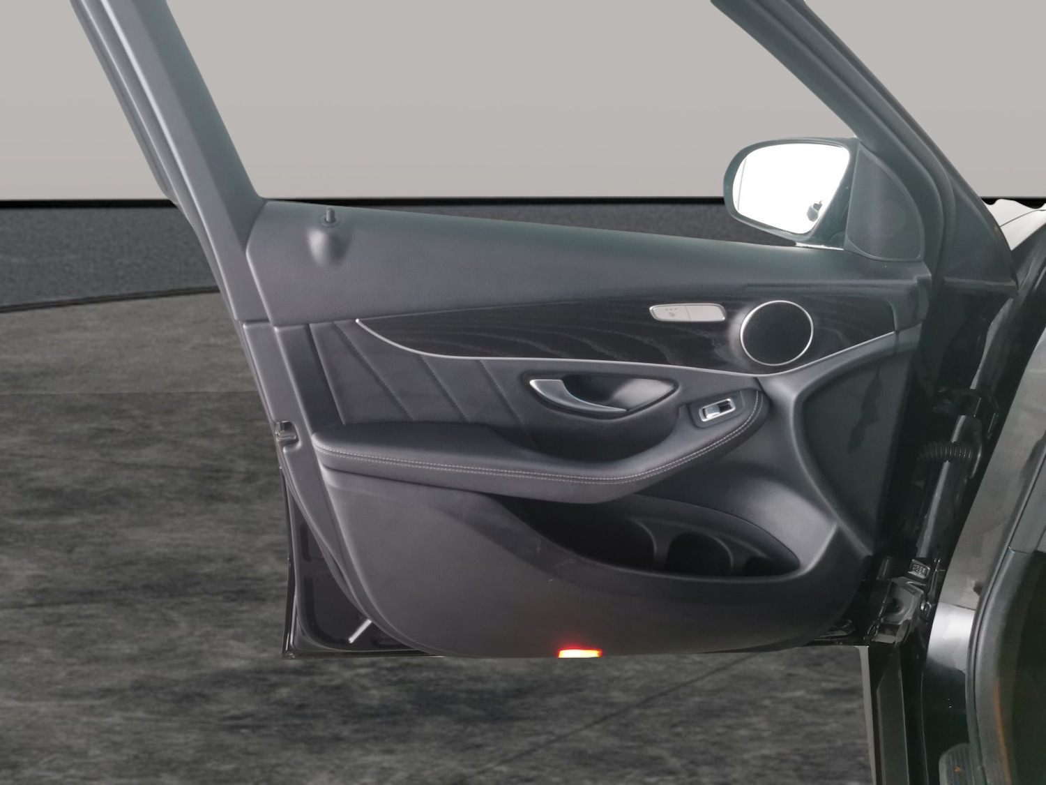 Used Mercedes-Benz GLC 2019 for sale - 77234360: Photo 29