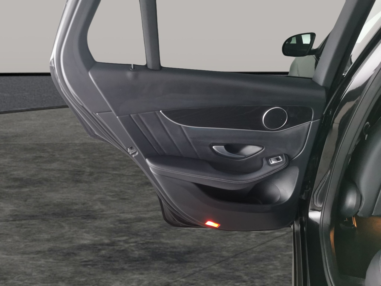 Used Mercedes-Benz GLC 2019 for sale - 77234360: Photo 30