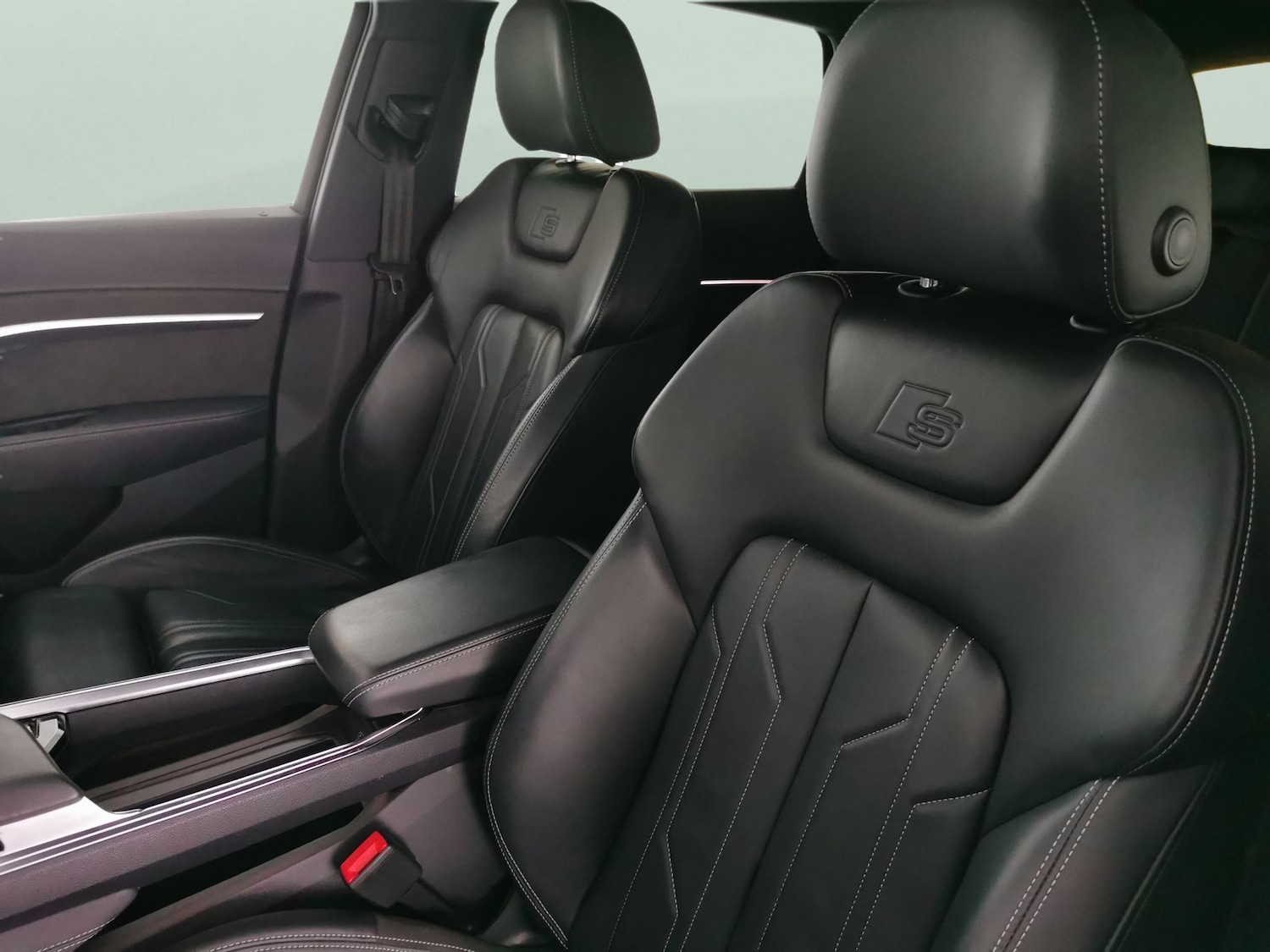 Used Audi e-tron 2021 for sale - 77127888: Photo 8