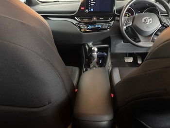 Used Toyota C-HR undefined for sale - 78605859: Photo