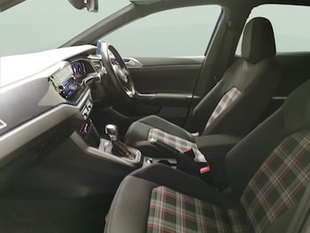 Used Volkswagen Polo 2020 for sale - 77842007: Photo