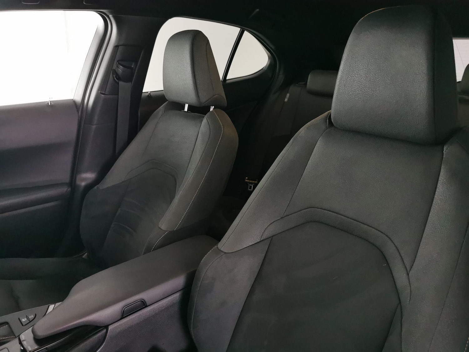 Used Lexus UX 2021 for sale - 77542904: Photo 6