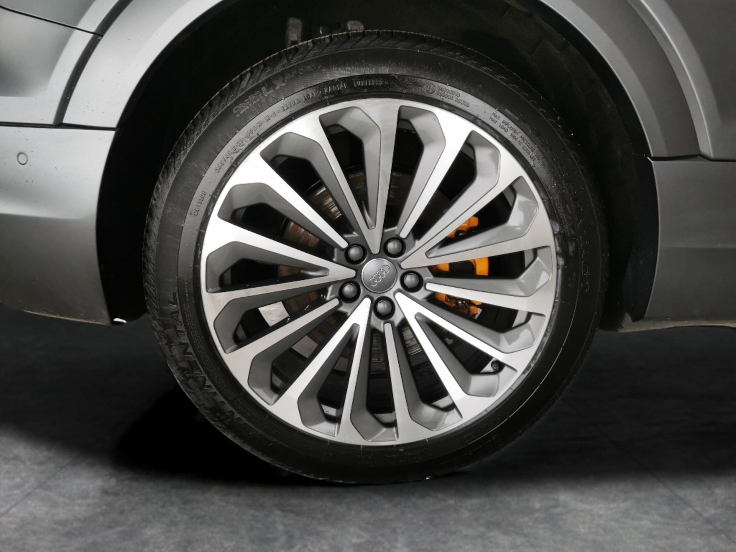 Used Audi e-tron 2020 for sale - 77235819: Photo 32