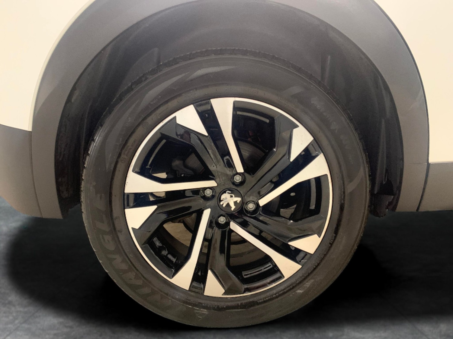 Used Peugeot 2008 2023 for sale - 77873041: Photo 24