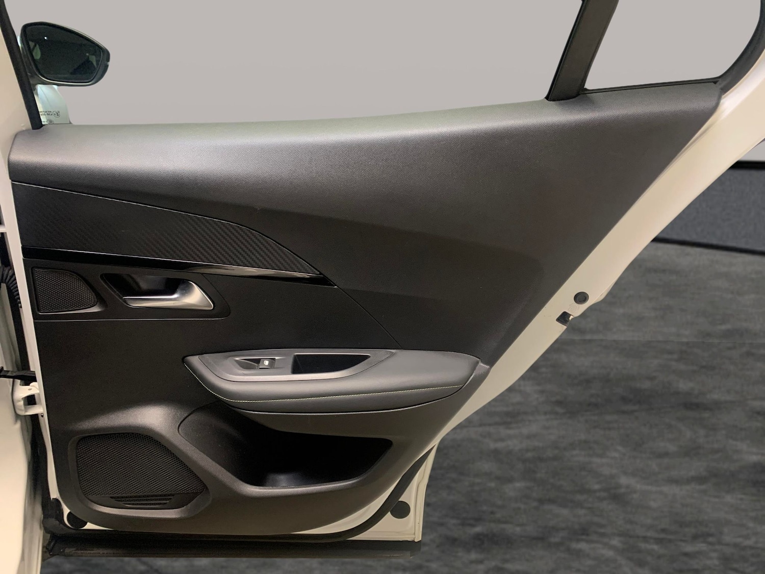 Used Peugeot 2008 2023 for sale - 77873041: Photo 27