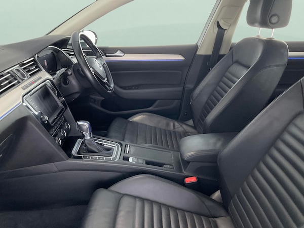 Used Volkswagen Passat 2017 for sale - 76264236: Photo 4