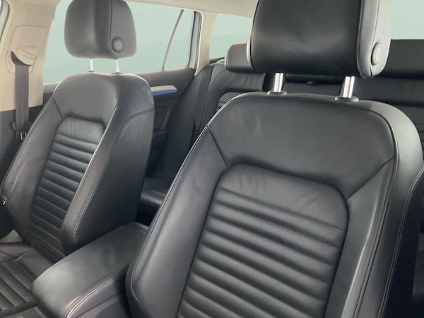 Used Volkswagen Passat 2017 for sale - 76264236: Photo 9