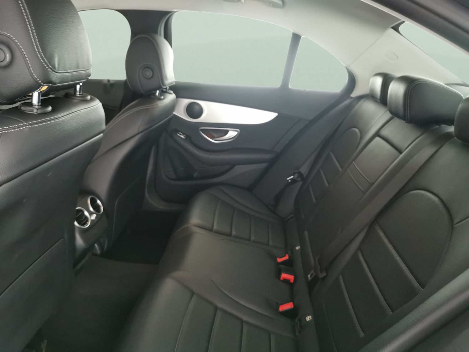 Used Mercedes-Benz C Class 2019 for sale - 77627861: Photo 26