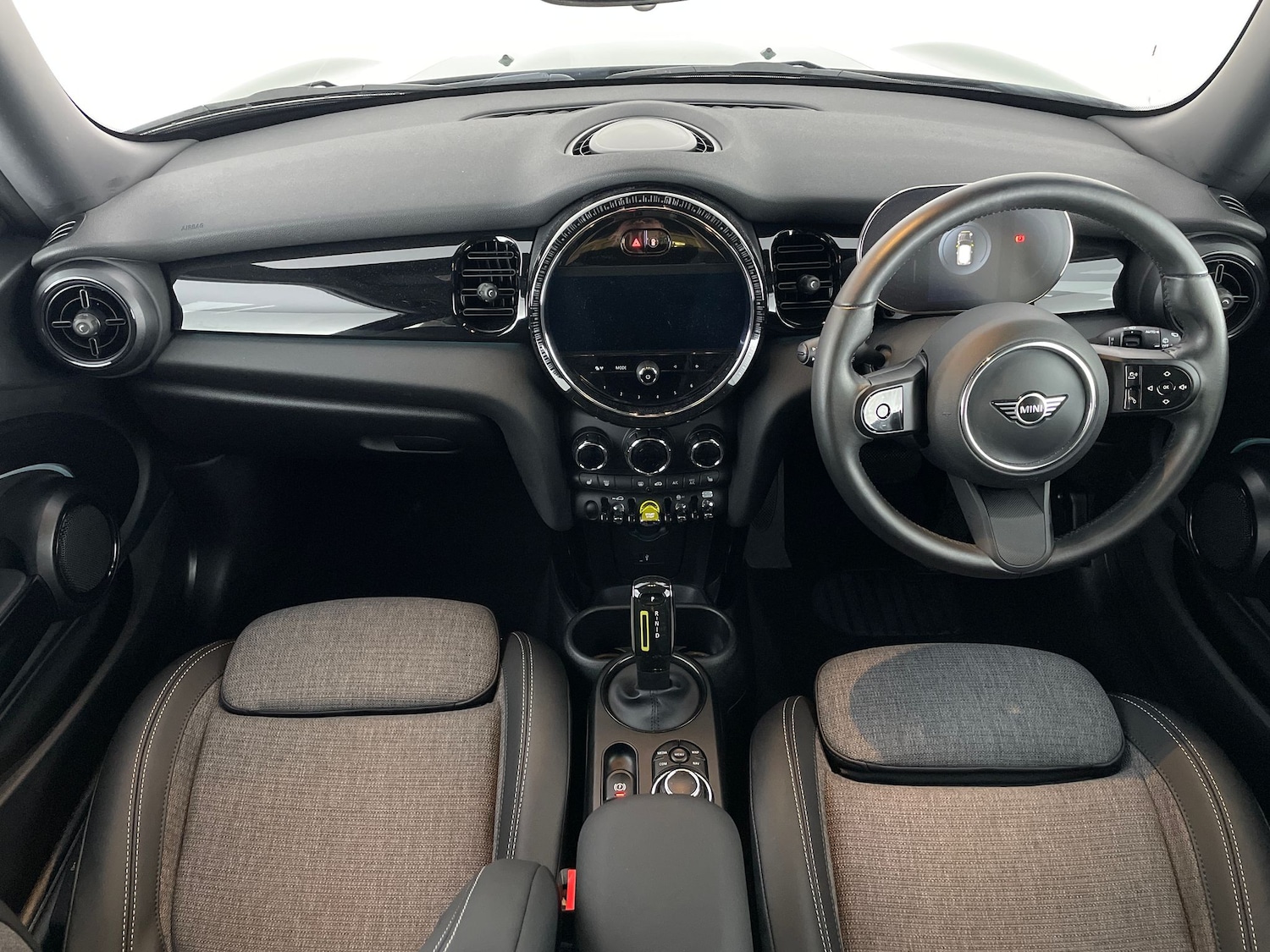 Used MINI Hatch 2023 for sale - 76518327: Photo 8