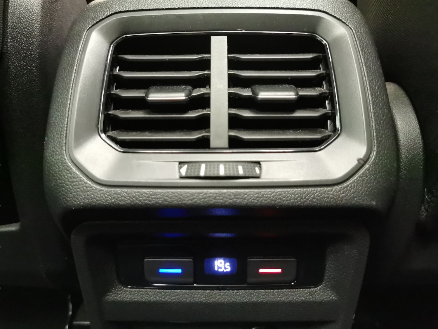 Used Volkswagen Tiguan 2020 for sale - 77398770: Photo 16