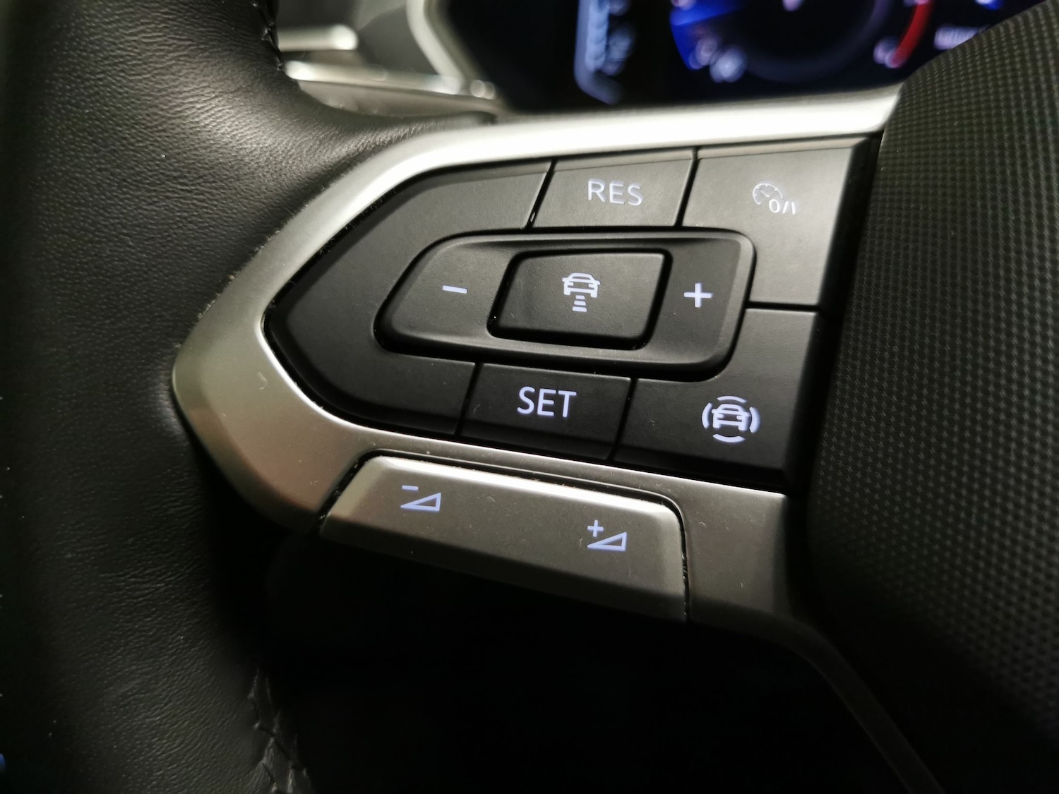 Used Volkswagen Tiguan 2020 for sale - 77398770: Photo 26