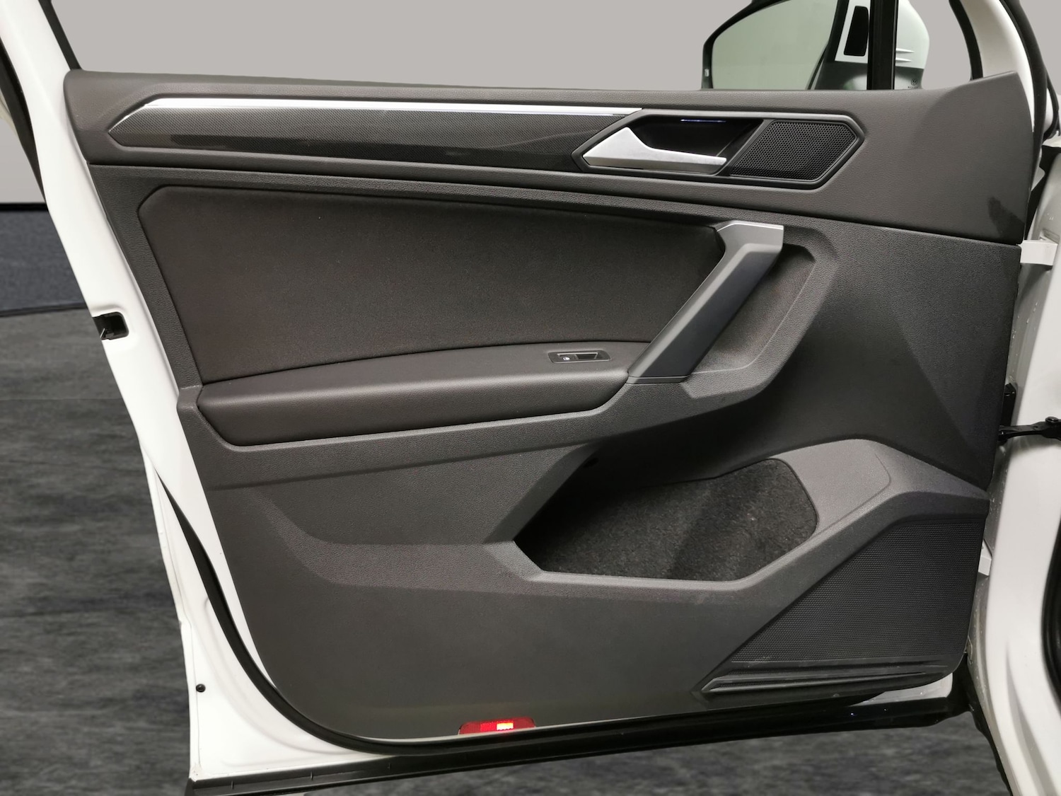 Used Volkswagen Tiguan 2020 for sale - 77398770: Photo 34