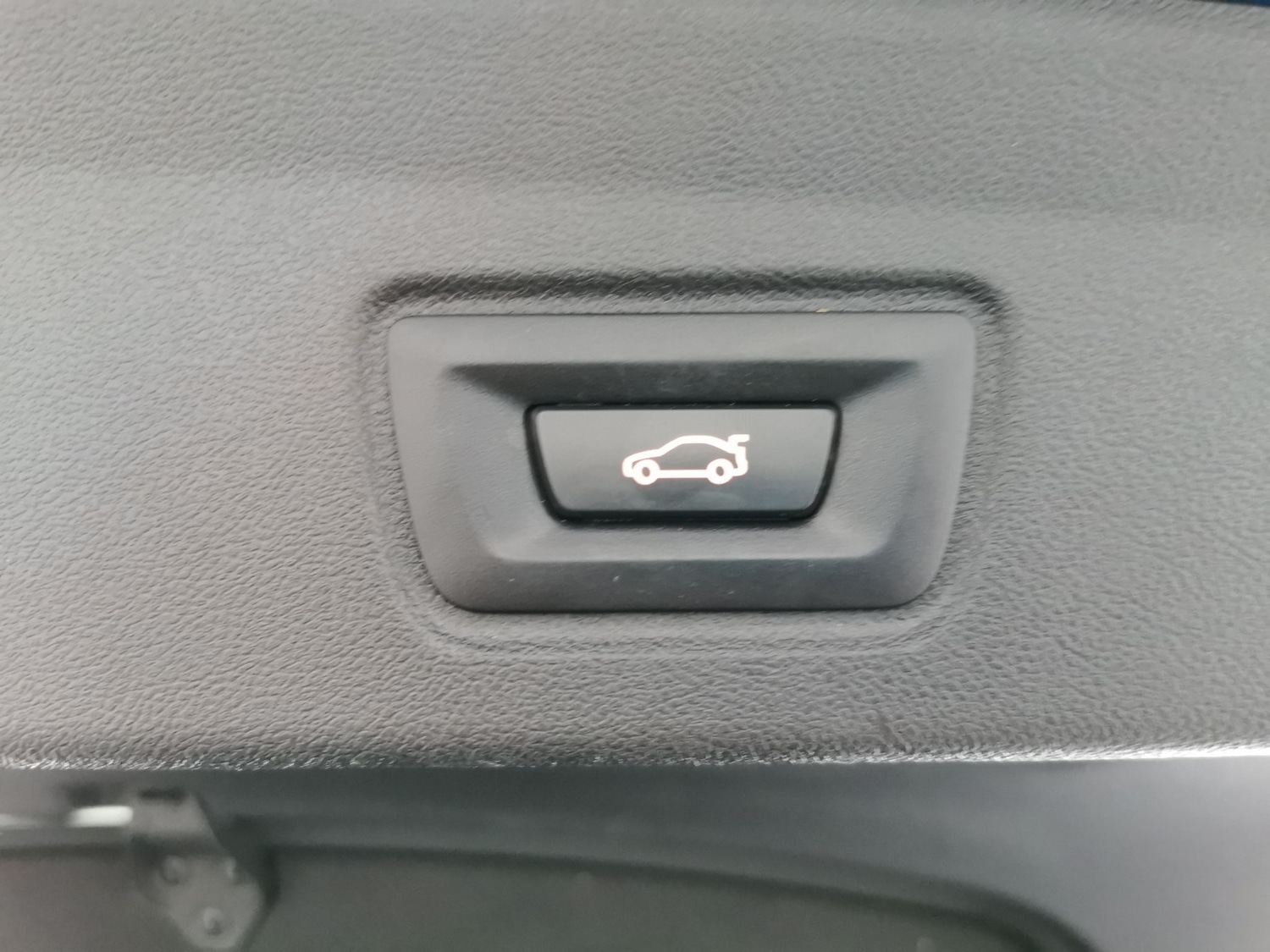 Used BMW i4 2022 for sale - 77059242: Photo 14