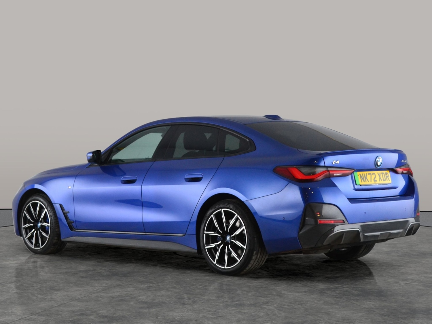 Used BMW i4 2022 for sale - 77059242: Photo 8