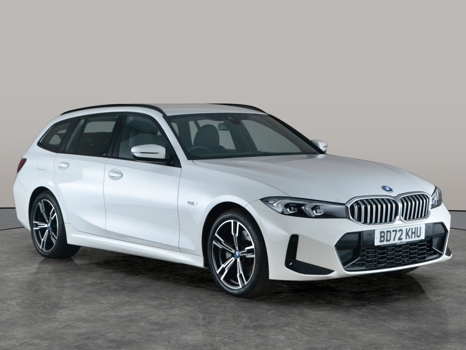 Used BMW 3 Series 2023 for sale - 77928211: Photo 9