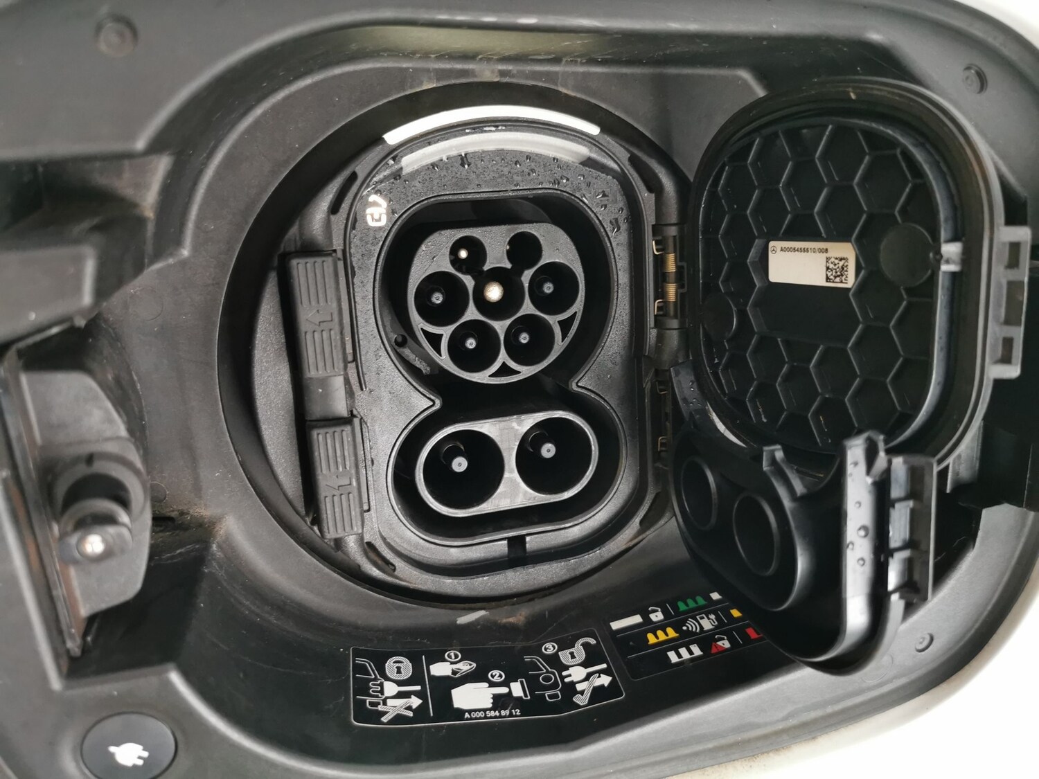 Used Mercedes-Benz EQC 2022 for sale - 77591134: Photo 34