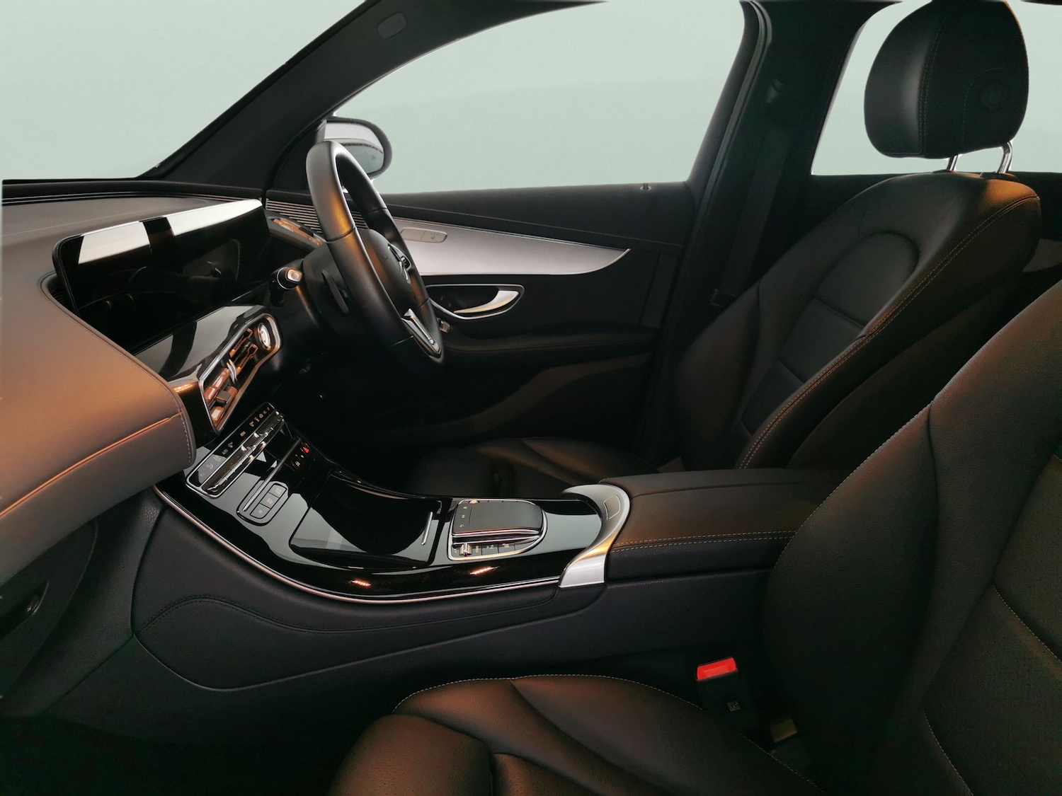 Used Mercedes-Benz EQC 2022 for sale - 77591134: Photo 4