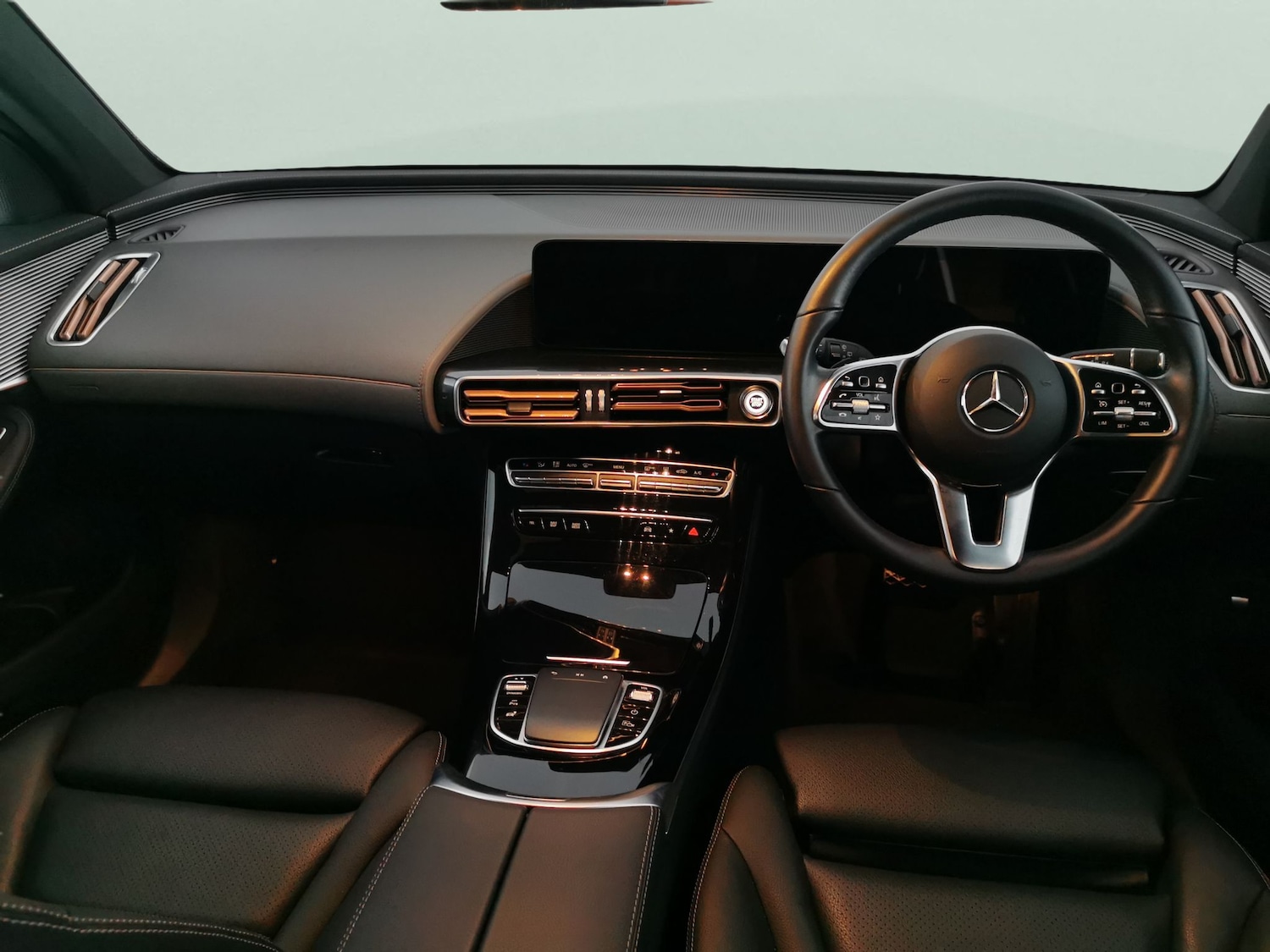 Used Mercedes-Benz EQC 2022 for sale - 77591134: Photo 8