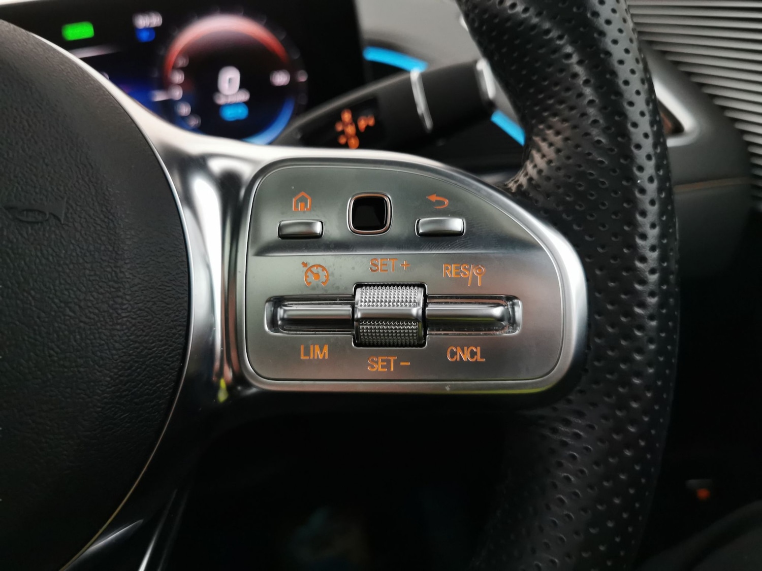 Used Mercedes-Benz EQC 2024 for sale - 77980725: Photo 24