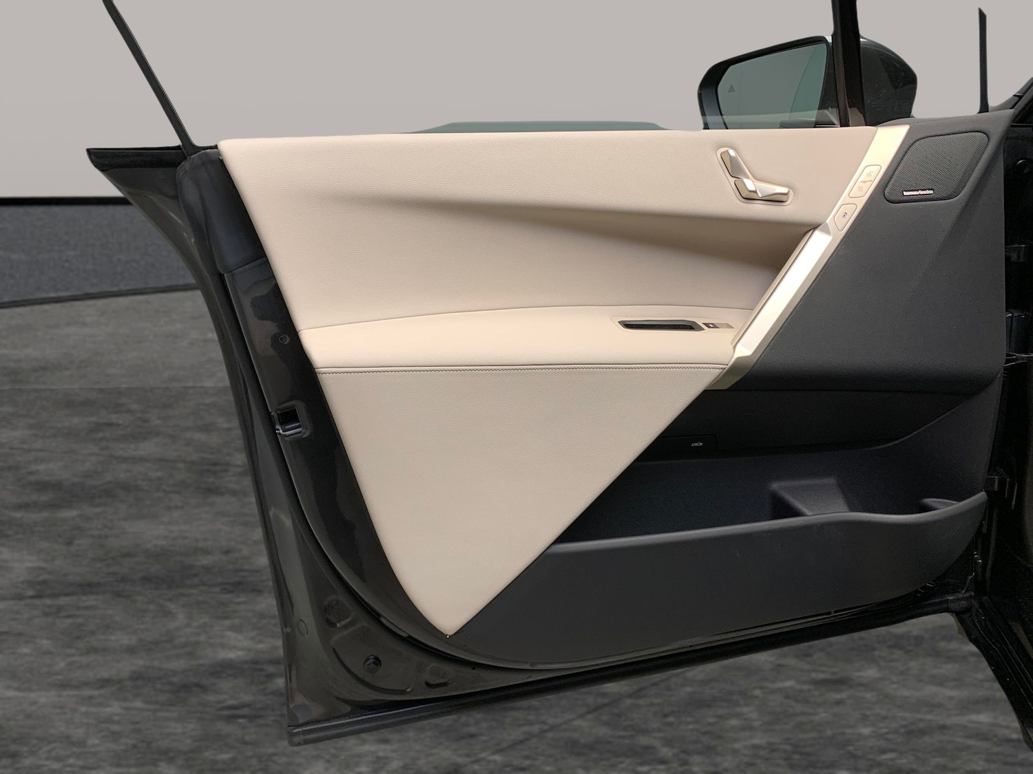 Used BMW iX 2022 for sale - 76529004: Photo 30