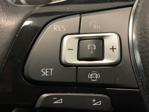 Used Volkswagen Golf 2020 for sale - 76318947: Photo 23