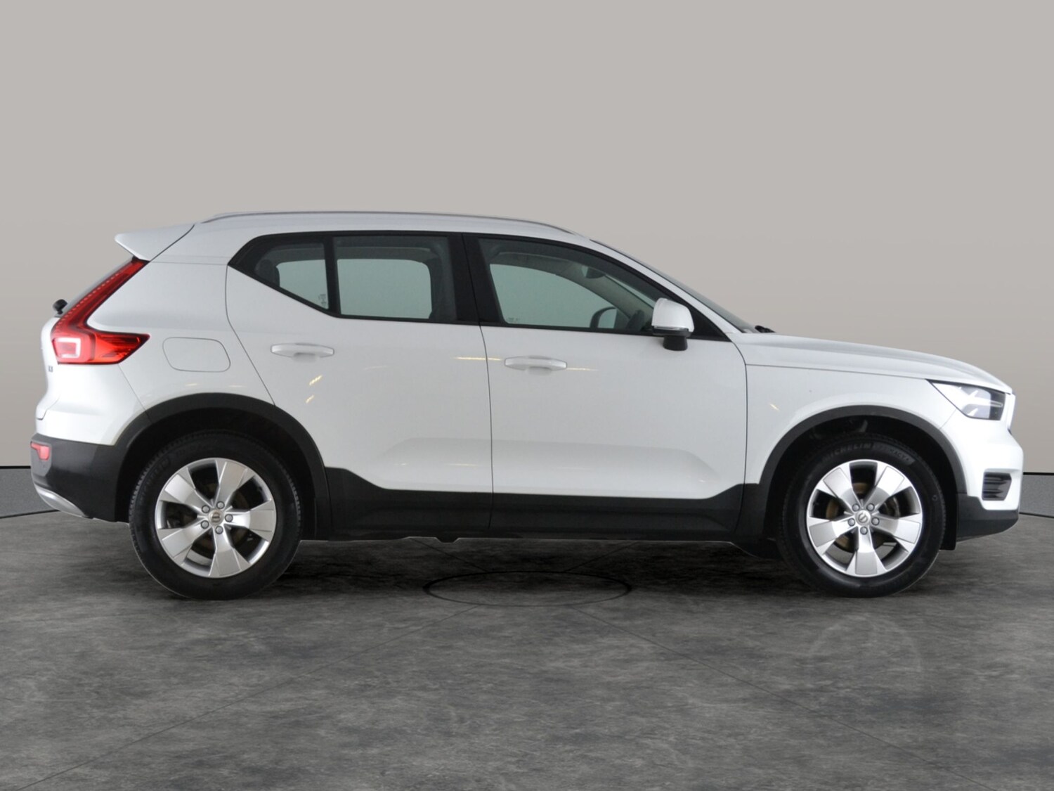 Used Volvo XC40 2022 for sale - 77829829: Photo 11