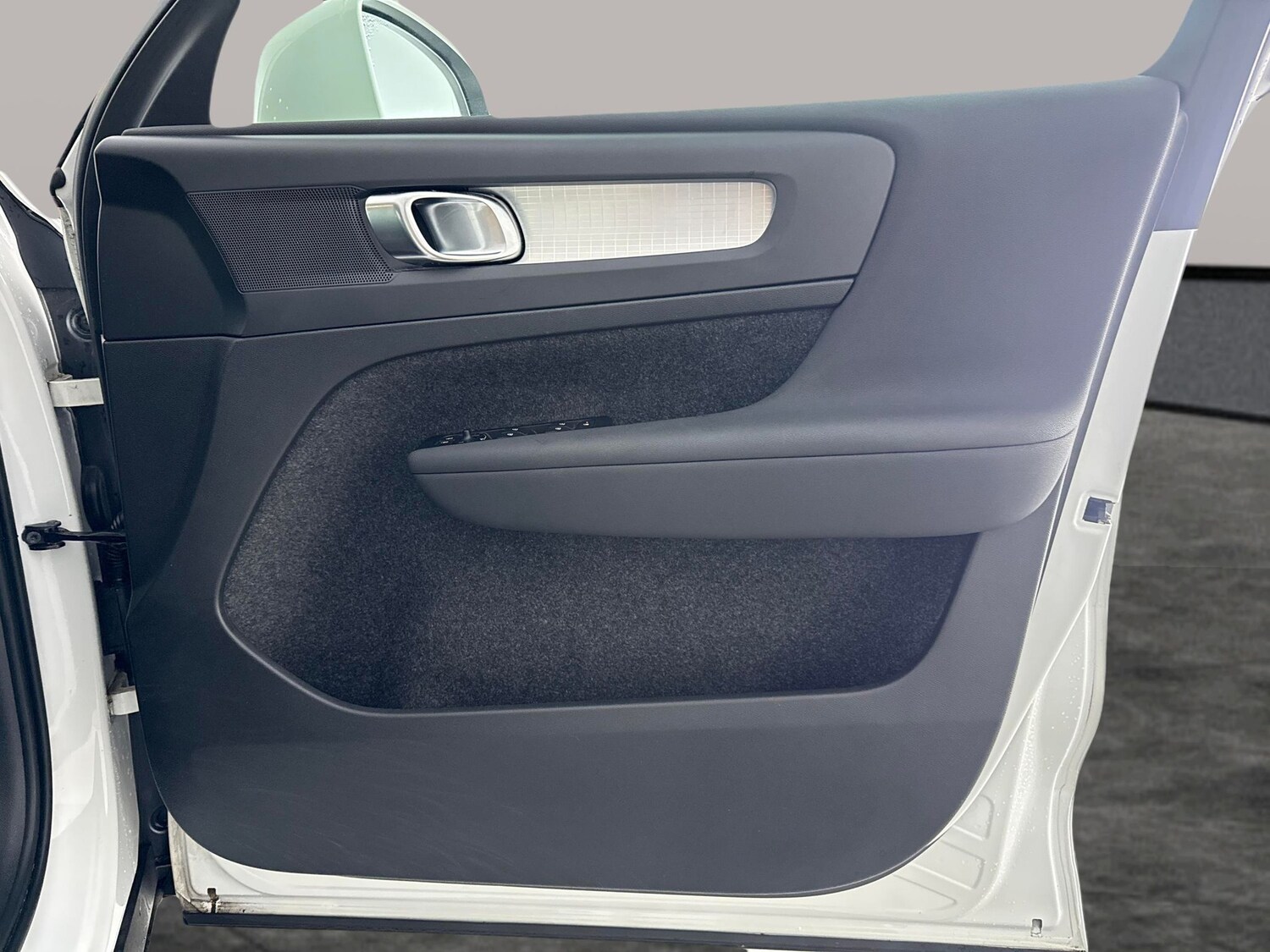 Used Volvo XC40 2022 for sale - 77829829: Photo 24