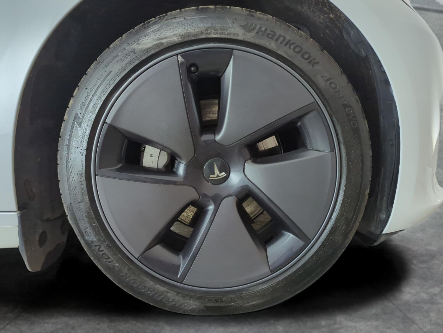 Used Tesla Model 3 2023 for sale - 77842009: Photo 32