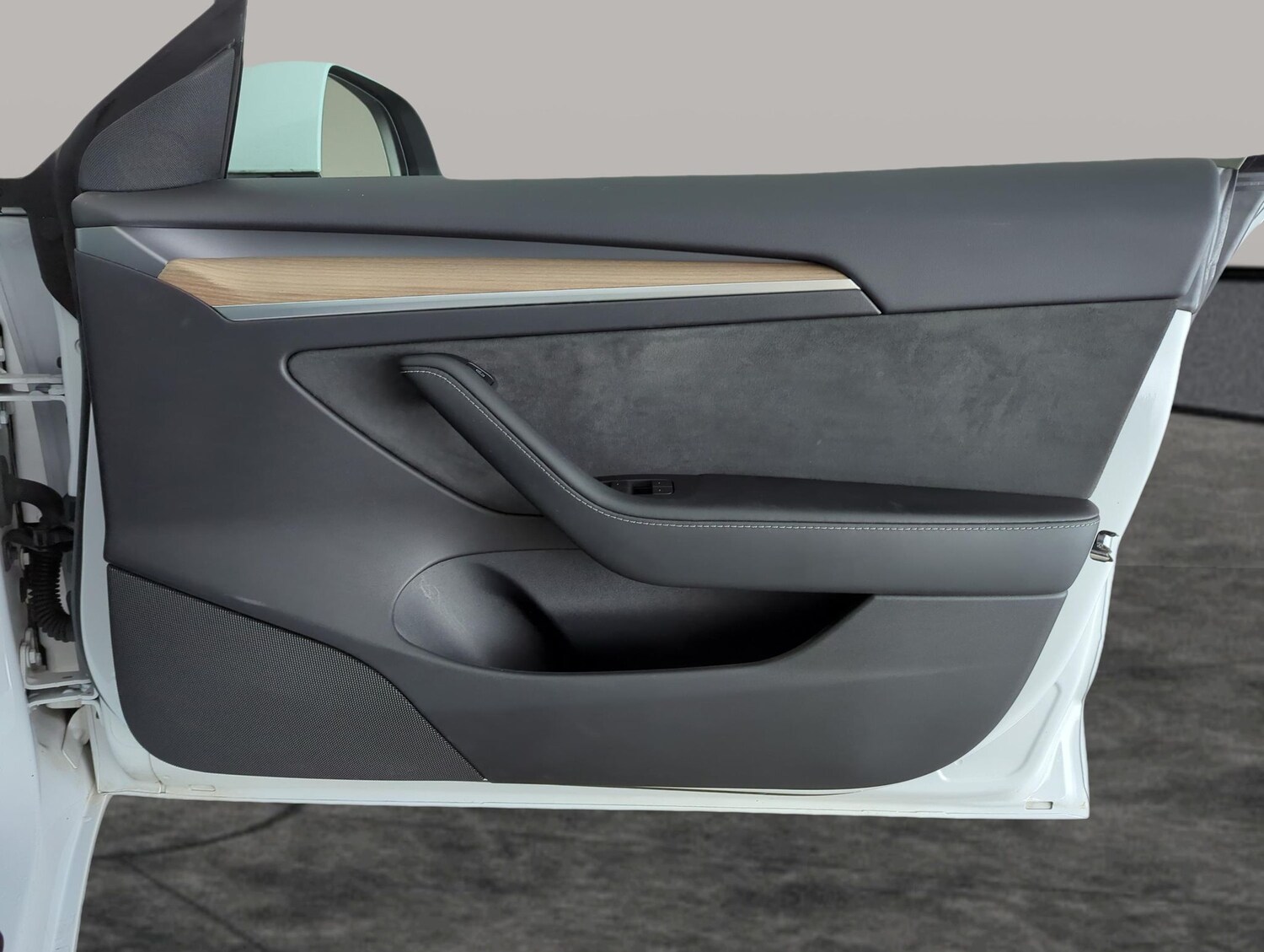 Used Tesla Model 3 2023 for sale - 77842009: Photo 38