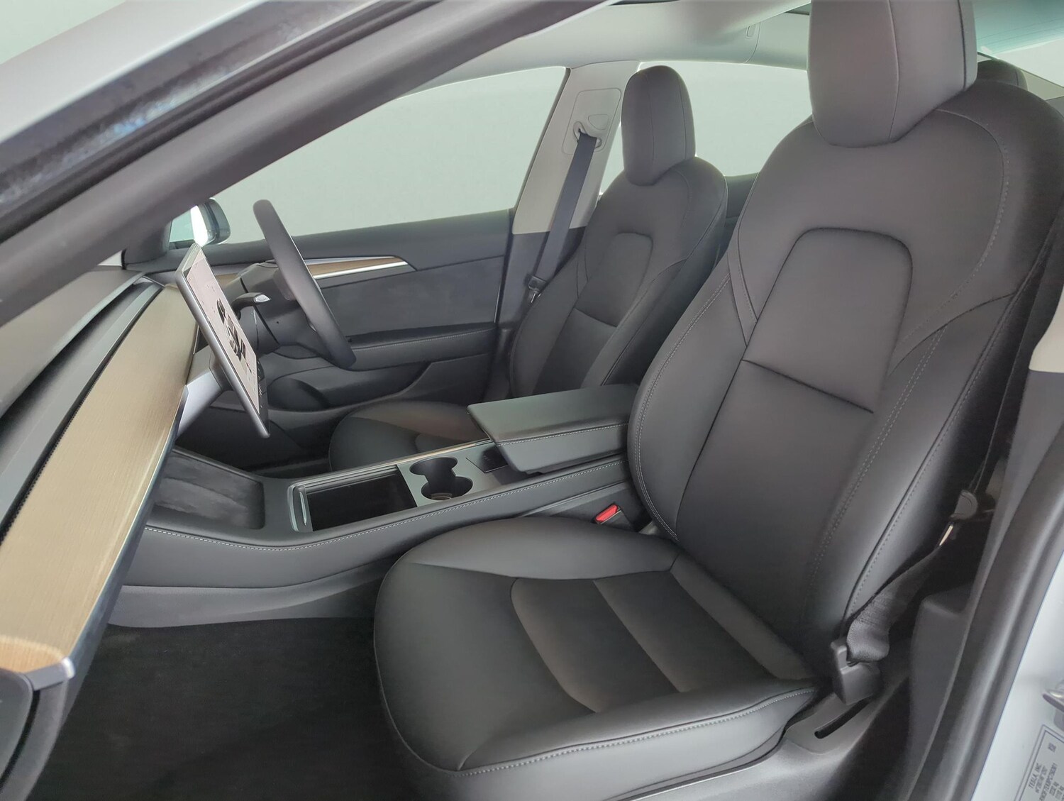 Used Tesla Model 3 2023 for sale - 77842009: Photo 8