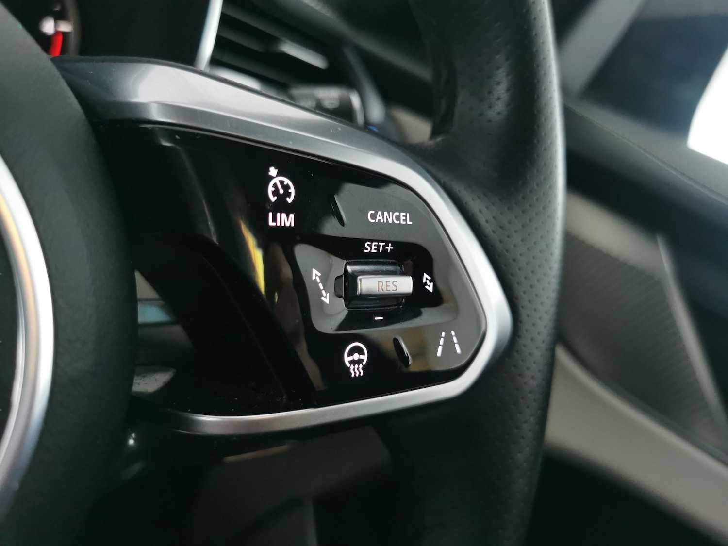 Used Jaguar F-Pace 2023 for sale - 77053470: Photo 26