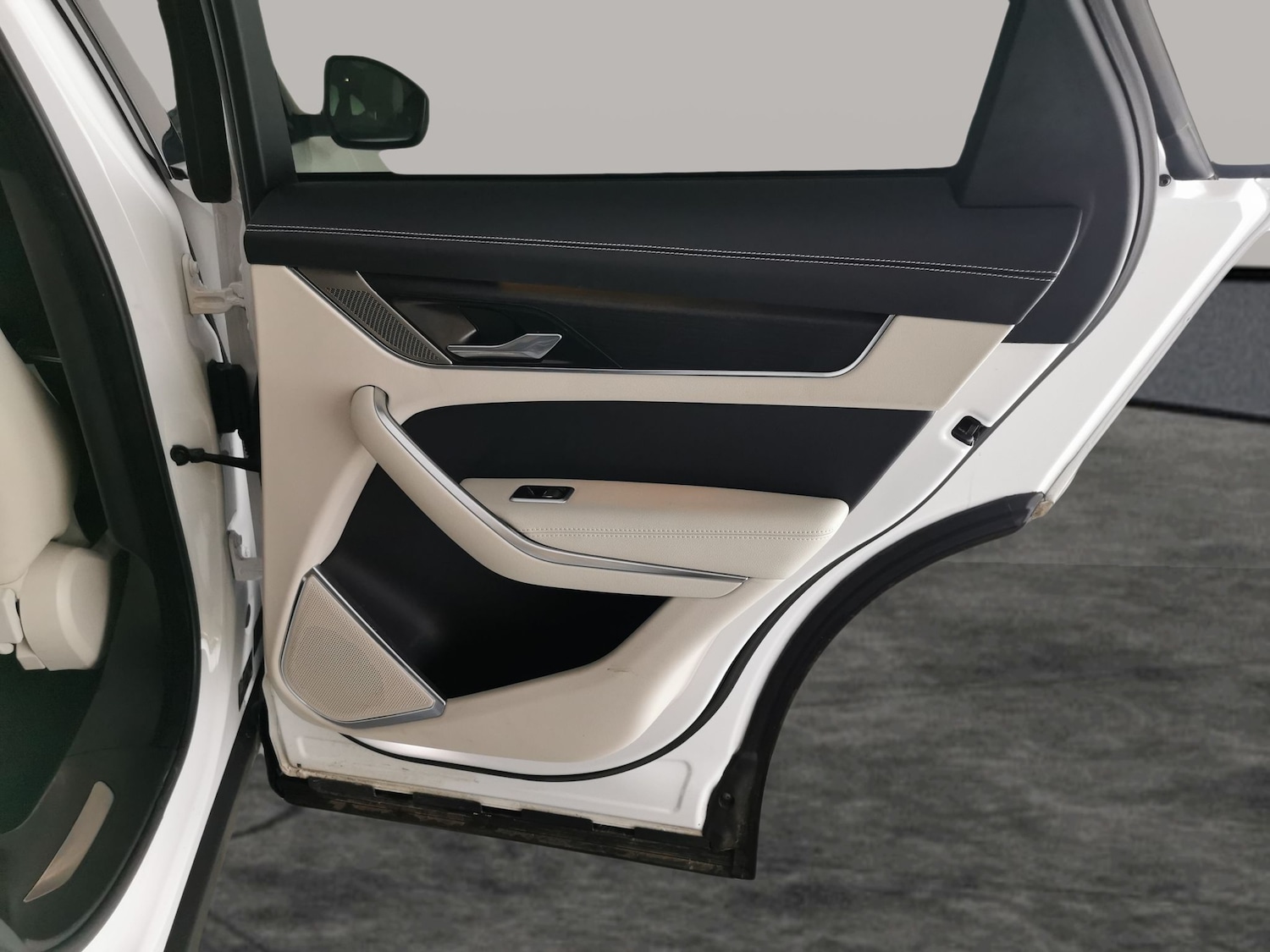 Used Jaguar F-Pace 2023 for sale - 77053470: Photo 36